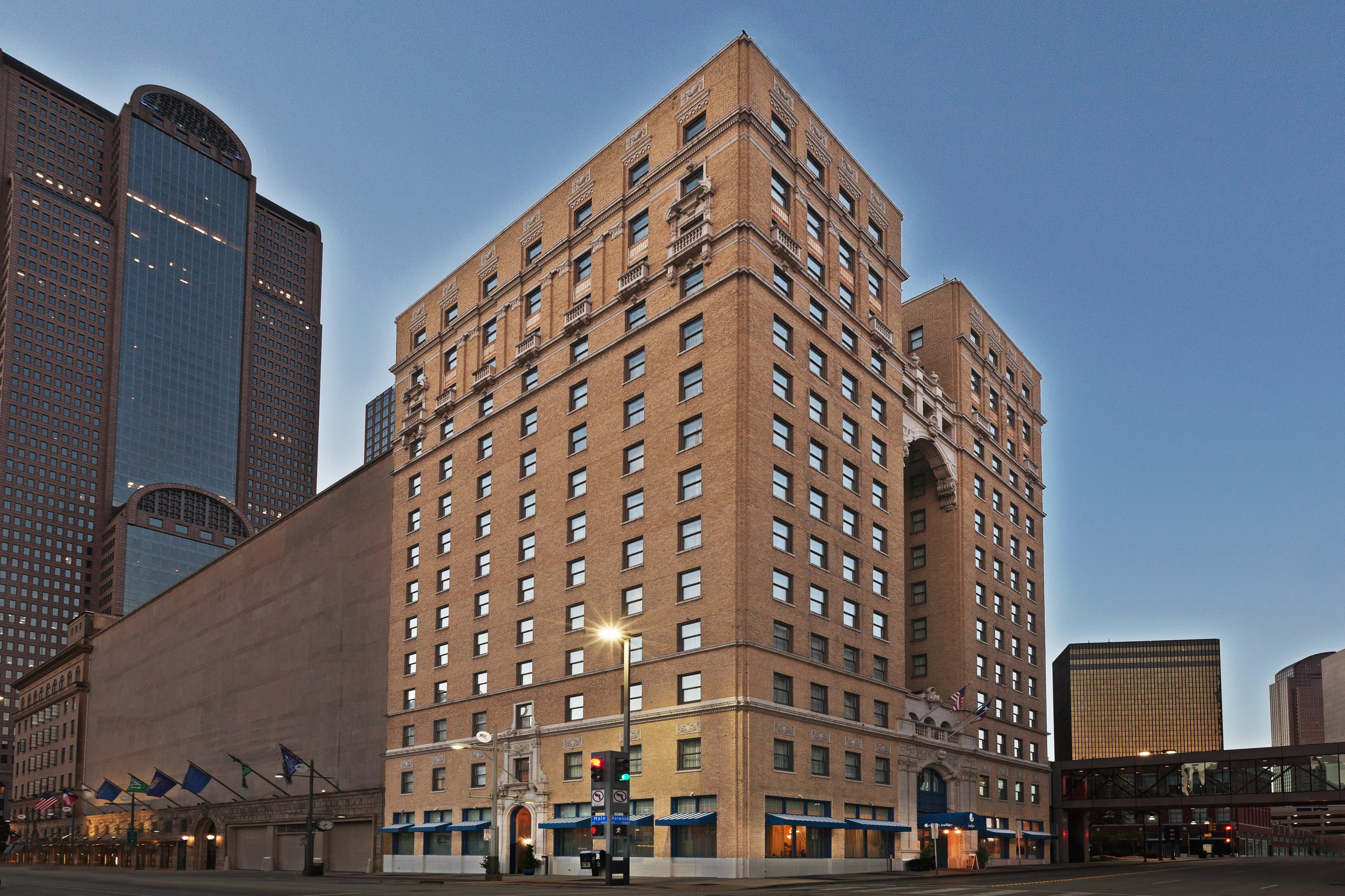 Hotel Indigo Dallas Downtown By Ihg Екстериор снимка