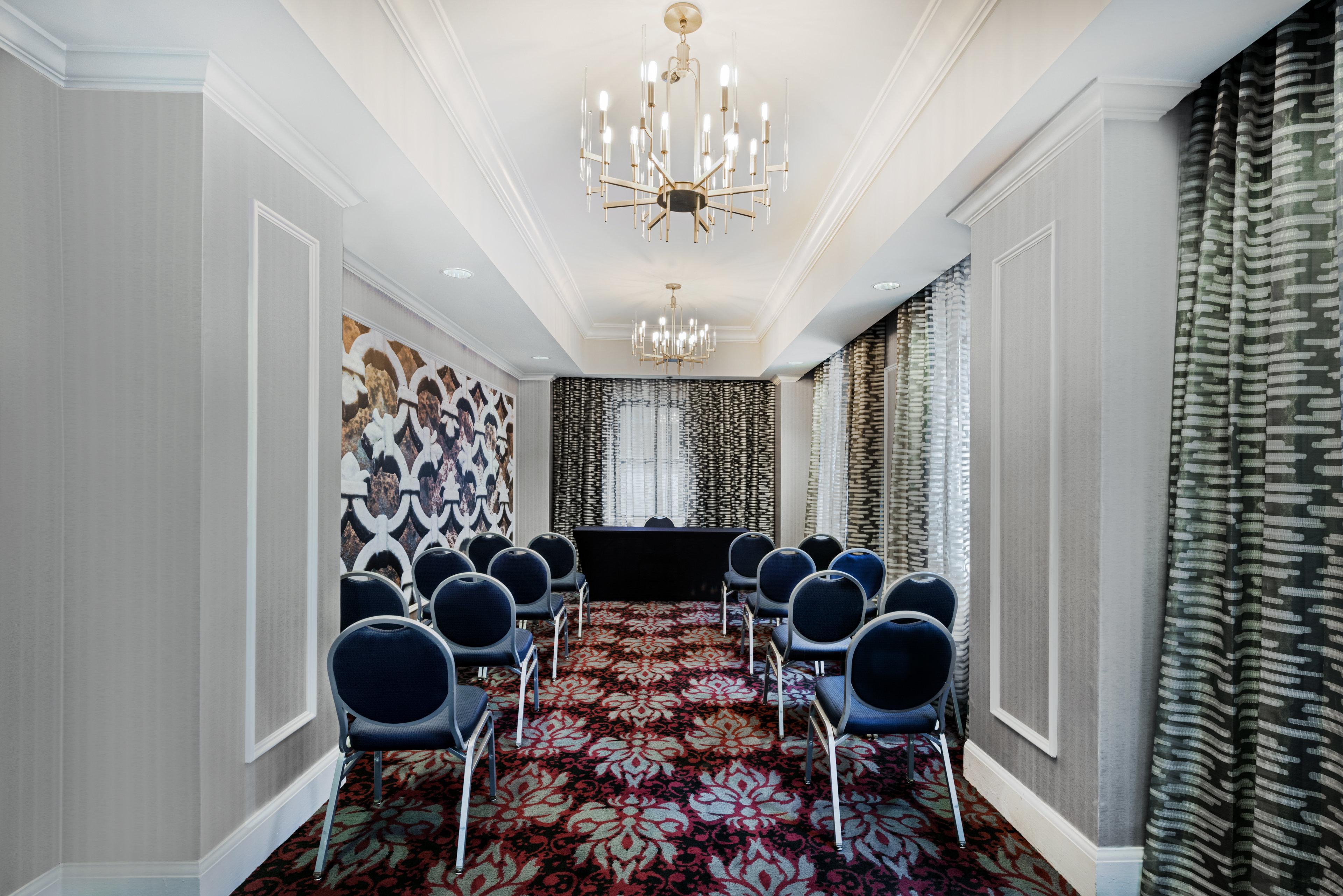 Hotel Indigo Dallas Downtown By Ihg Екстериор снимка