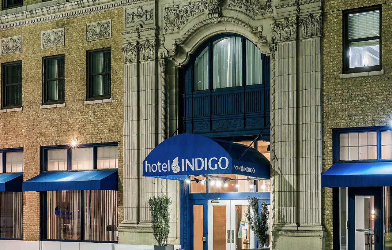 Hotel Indigo Dallas Downtown By Ihg Екстериор снимка